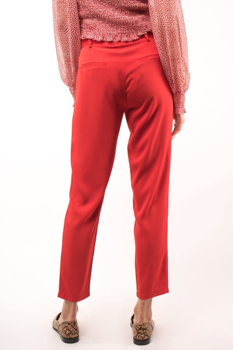 The Red Pants [1403]